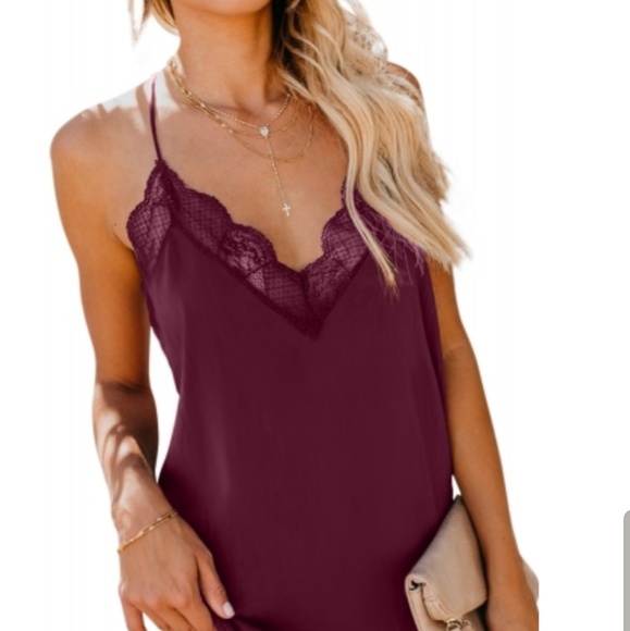 genevesca Tops - Merlot Boho Lace v-neck camisole